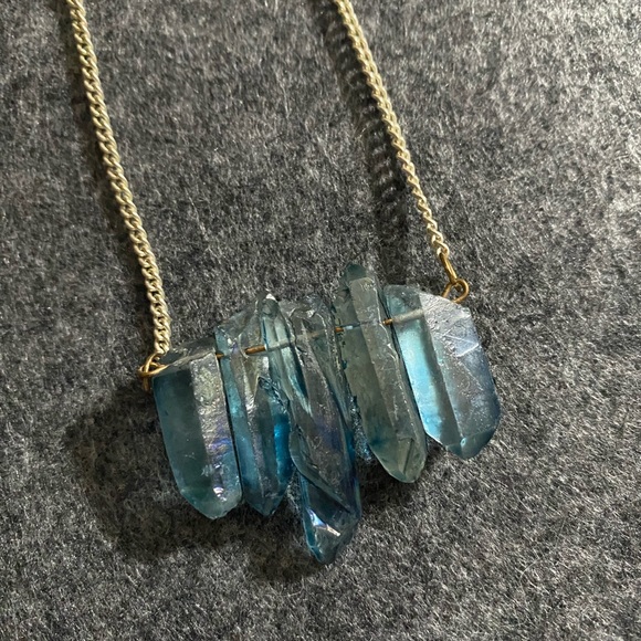 Blue aura quartz necklace - Picture 3 of 3